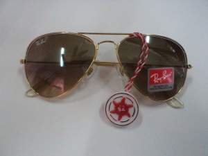 RAY BAN