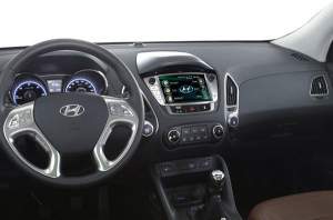 Road Rover штатная магнитола для автомобиля Hyundai ix35 Road Rover штатная магнитола для автомобиля Hyundai ix35