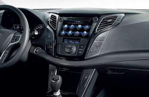 Штатная магнитола Road Rover для Hyundai i40 Штатная магнитола Road Rover для Hyundai i40