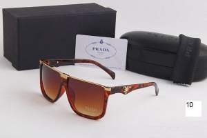 Солнцезащитные очки Prada GS046