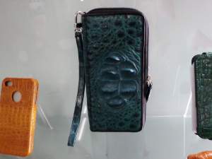 Кошельки и валютницы женские из крокодиловой кожи Кошельки и валютницы женские из крокодиловой кожи