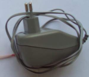 Блок питания 220/12 Вольт сетевой адаптер AC/DC 220/12V трансформатор Блок питания 220/12 Вольт сетевой адаптер AC/DC 220/12V трансформатор