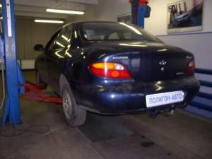 Фаркоп HYUNDAI Elantra II седан 1995-2000 Фаркоп HYUNDAI Elantra II седан 1995-2000