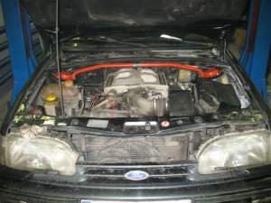 Распорка передних стоек Ford Scorpio Распорка передних стоек Ford Scorpio