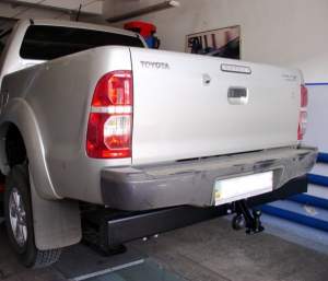 Фаркоп Toyota Hilux 2012г Фаркоп Toyota Hilux 2012г